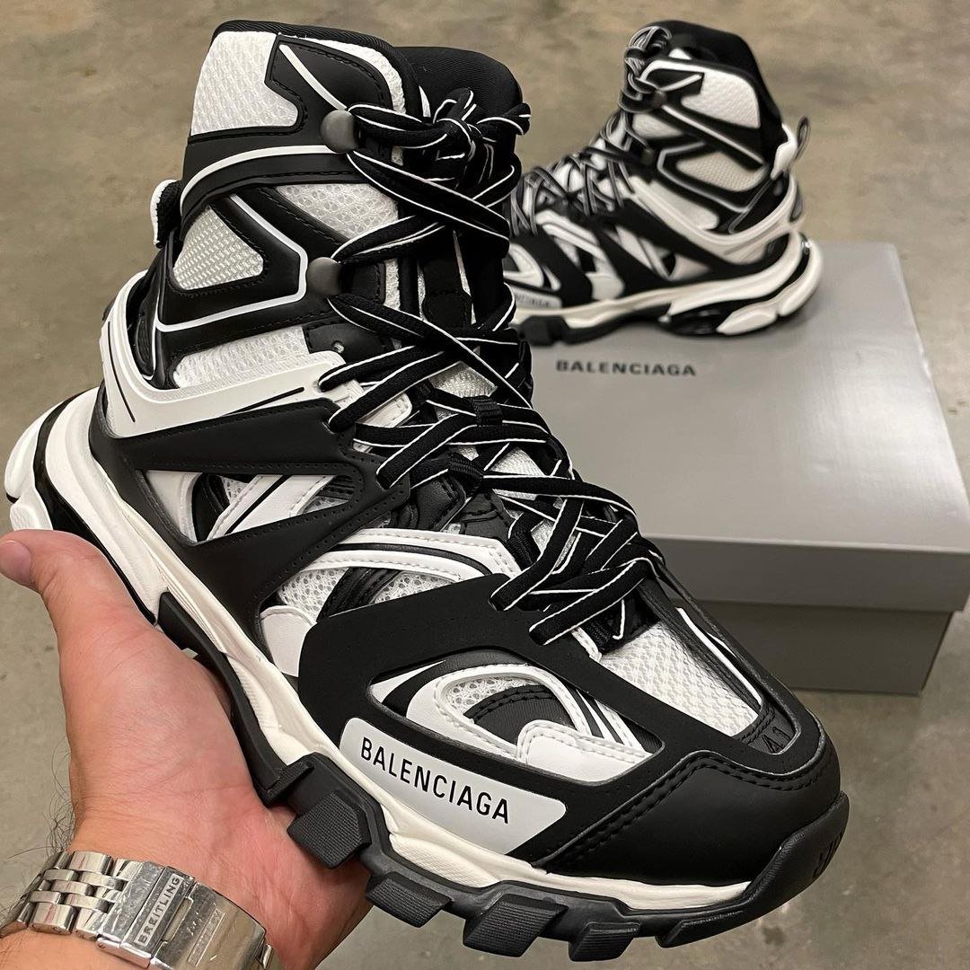 image_4 Mixed Balenciaga Shoes Pallets - Image 1